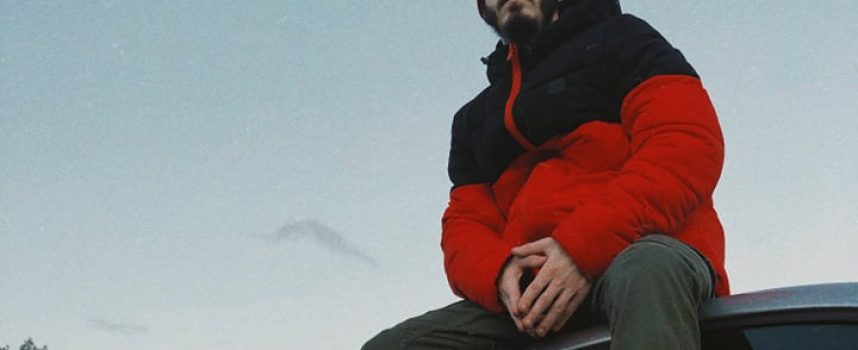 Enneo2 torna con Maglioni di cashmere e annuncia il nuovo disco soul funk