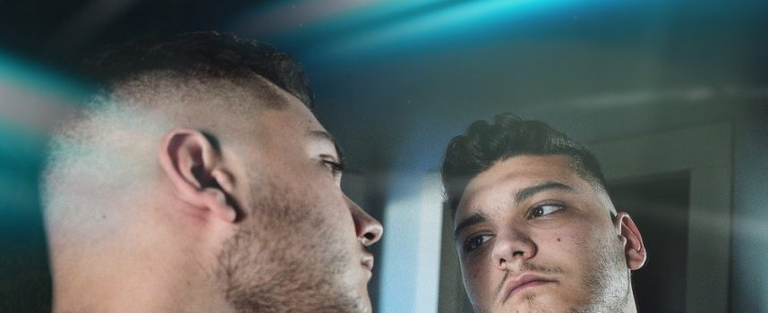 “Indifferentemente”: MH racconta di quanto le cose cambino, e di quanto lui non sia cambiato