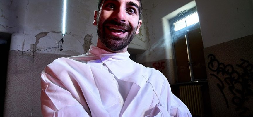 “Sick”: continua il viaggio sperimentale di 22:22, che sfrutta le parole come fossero strumenti musicali