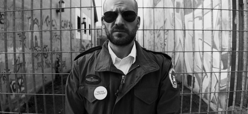 “Travis”: Roy Zen racconta l’incomunicabilità tra artisti e società nel suo nuovo album