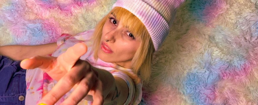 “MAY DAY” è il nuovo singolo di Marti Stone