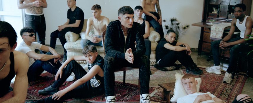 “AAHORA”: con un nuovo singolo torna Nerissima Serpe, uno degli emergenti più caldi della scena