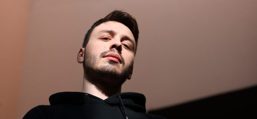 Etto, la voce più rappresentativa dell’urban-pop italiano, torna con “Bouquet”, il suo primo album