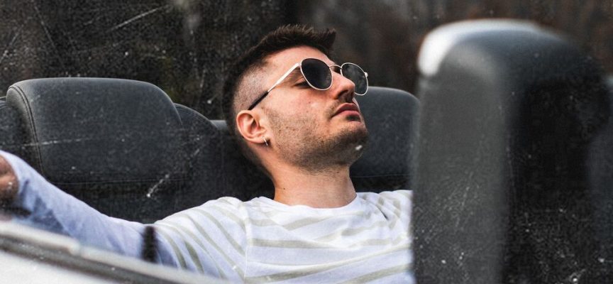 Saimon Sail torna con “Backseat”, il suo nuovo singolo