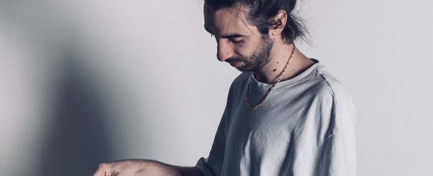 “Shampoo all’albicocca” è il nuovo singolo di Bipolar