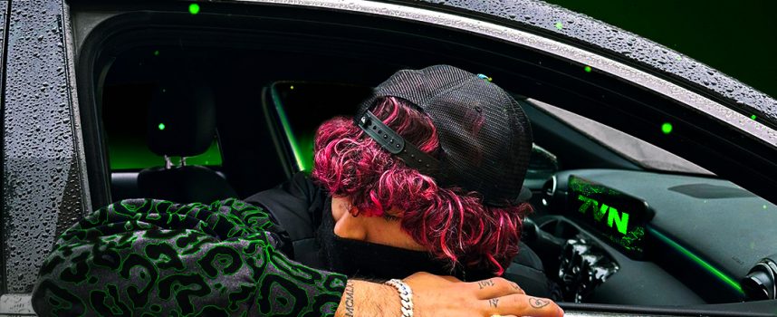 “Black Taxi”: nel nuovo singolo 7VN mostra il lato più aggressivo del suo rap, tra tecnica e perdizione