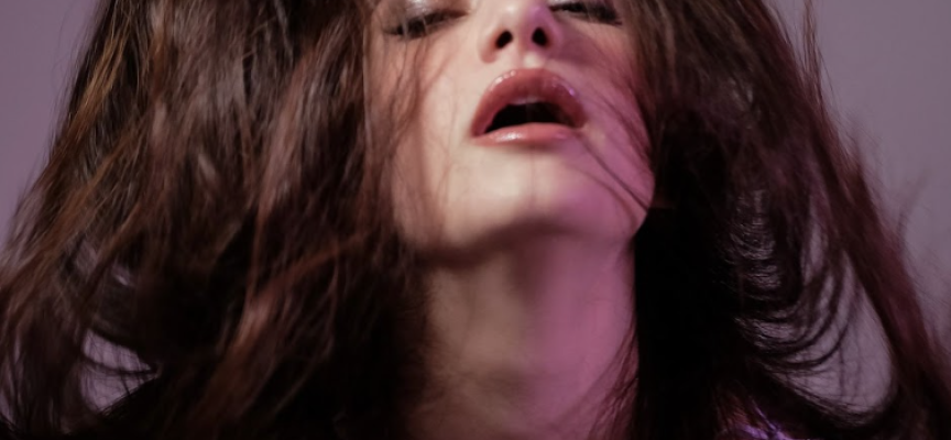 Giulia Jean pubblica “Sayonara” un nuovo singolo dalle sonorità estive