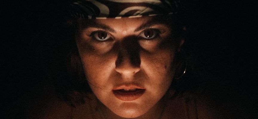 Sara J Jones viaggia nell’ambiguità dei sentimenti con Mose e Sam Lover in “Fortuna”, il suo nuovo singolo