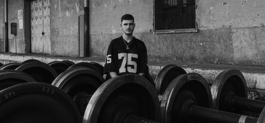 SCURO: il rapper siciliano inaugura il suo 2023 con “Intro”, un singolo che sa di nuovo inizio