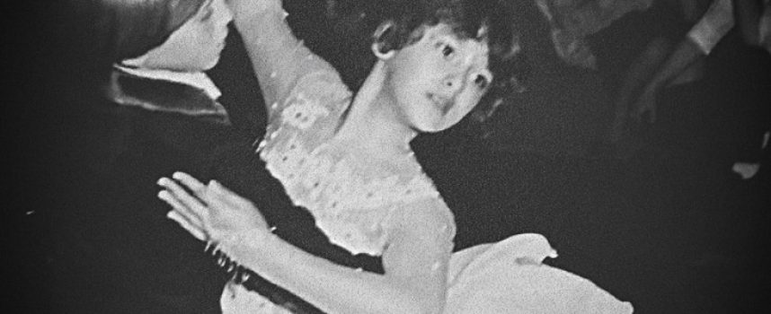 SHARI: “Parlami” è il nuovo singolo della giovane artista, che continua a riversare i suoi sentimenti nella sua musica