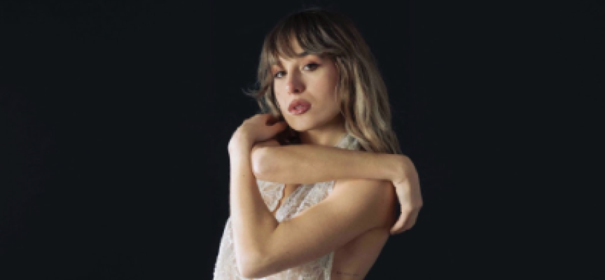 La cantautrice SANDRA RU inaugura il suo 2024 con il nuovo EP “Trasparente”