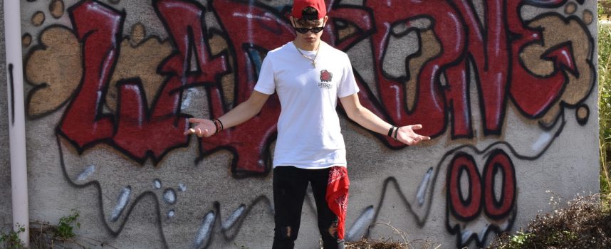 Ladrone00 svela la forza di essere “Fragile” nel suo nuovo singolo, il punto di incontro tra rap e dance