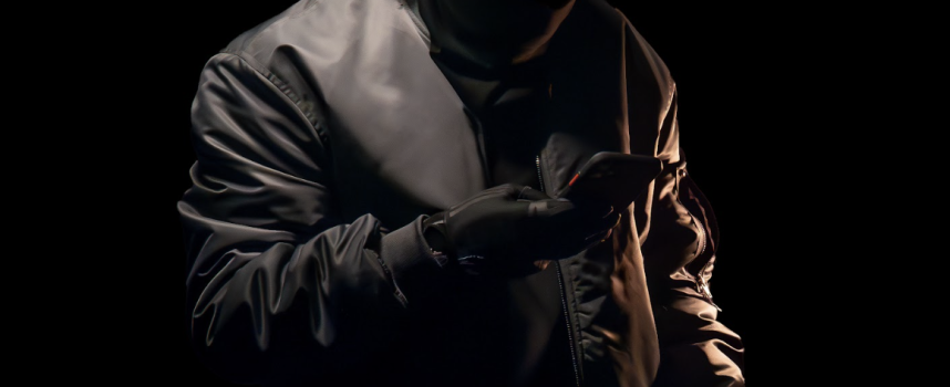 4AM è il nuovo album del palermitano SLVTR