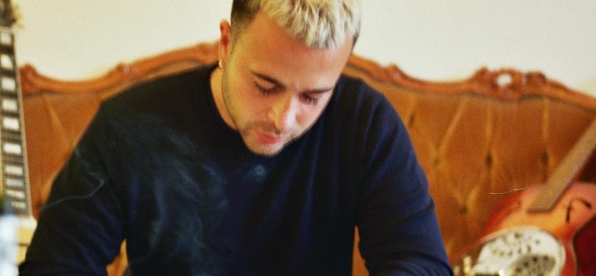 “Live in Riviera” è il nuovo disco di Amado