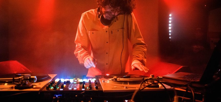 DJ Gruff ristampa “O tutto o niente” e parte in tour