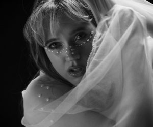 “Echi d’ombra” è il manifesto emotivo di Jey tra tensione lirica e rabbia rap