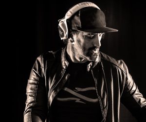 Oltre trent’anni in studio e un nuovo inizio: T.N.Y. pubblica “Solo Noi” con Awa Fall e Ivan Stray