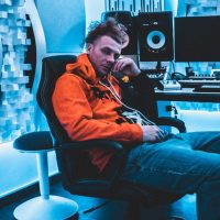 L’ascensore sociale italiano continua a funzionare a velocità diverse: Smash Brown porta le disuguaglianze nel rap